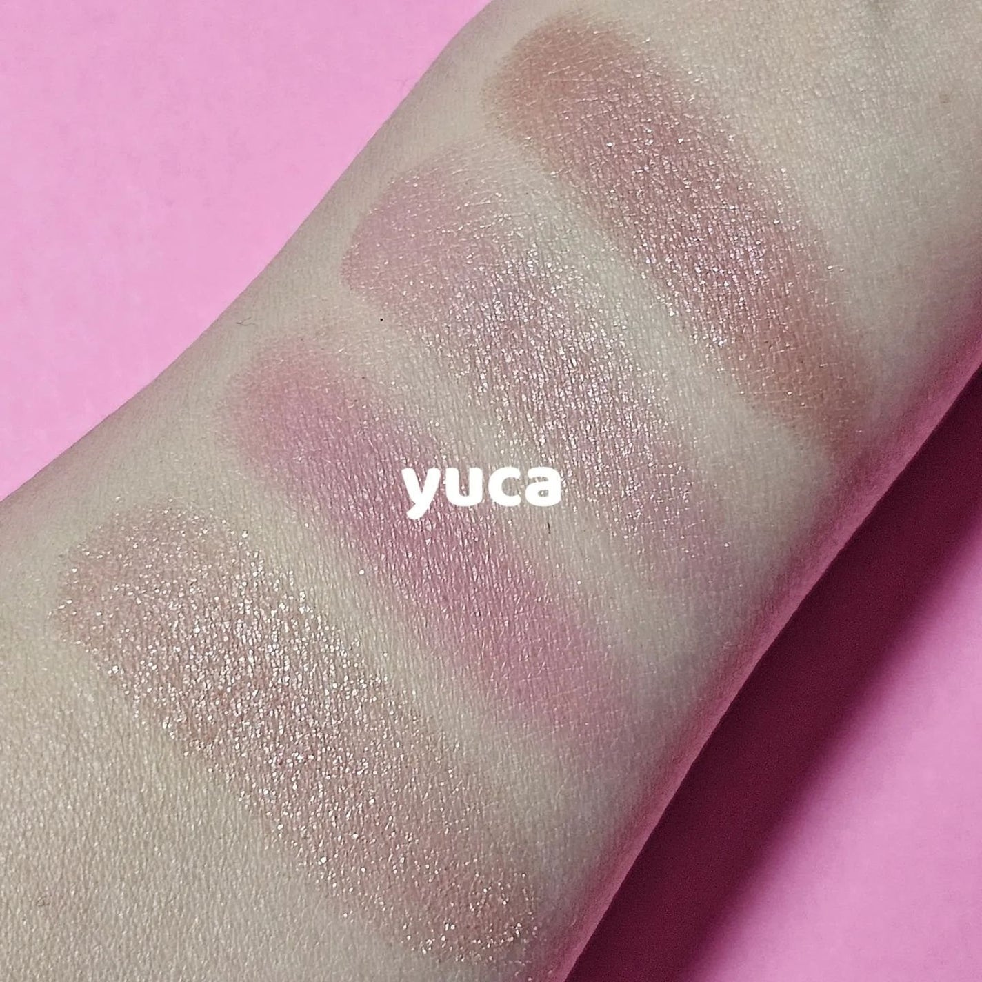 ホリデーコフレ2023〈カームピンク〉/エトヴォス/メイクアップキットを使ったクチコミ(3枚目)