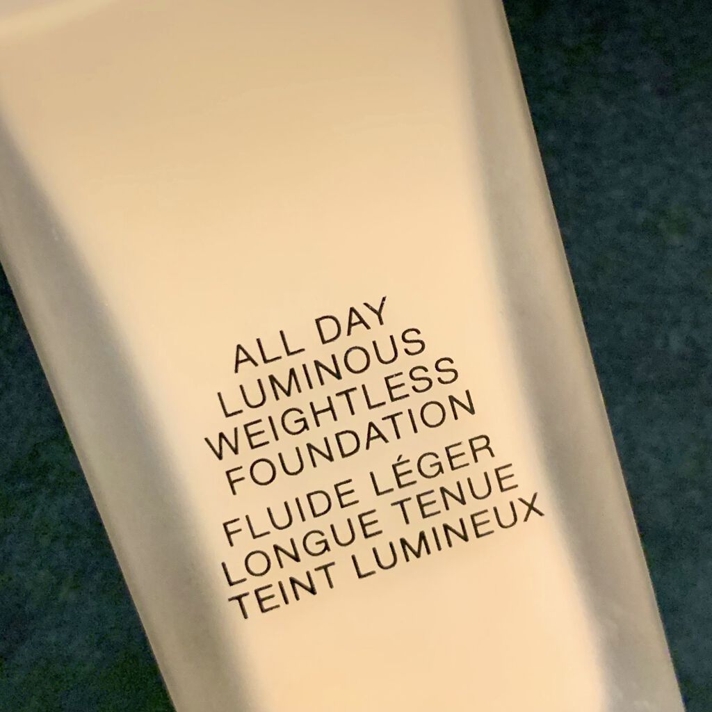 オールデイ ルミナスティック ウェイトレスファンデーション/NARS/リキッドファンデーションを使ったクチコミ（2枚目）