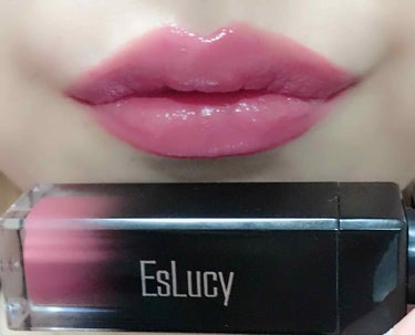 恵梨 on LIPS 「#eslucy#エスルーシー#カプサイシン入りのぷっくり唇が作..」（4枚目）