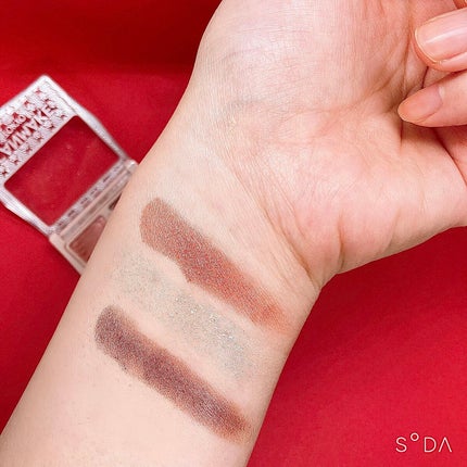 ジューシーピュアアイズ/キャンメイク/アイシャドウパレットを使ったクチコミ(4枚目)