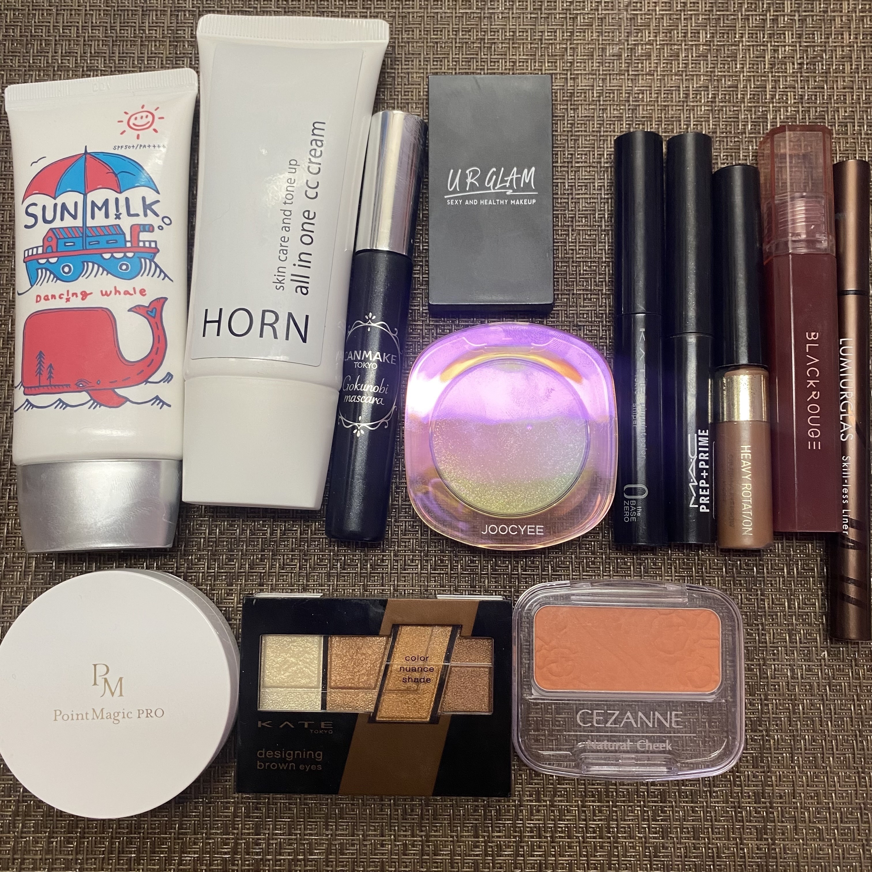 ハーフアンドハーフ ウォーターグロウ​ HG08/BLACK ROUGE/口紅を使ったクチコミ（3枚目）