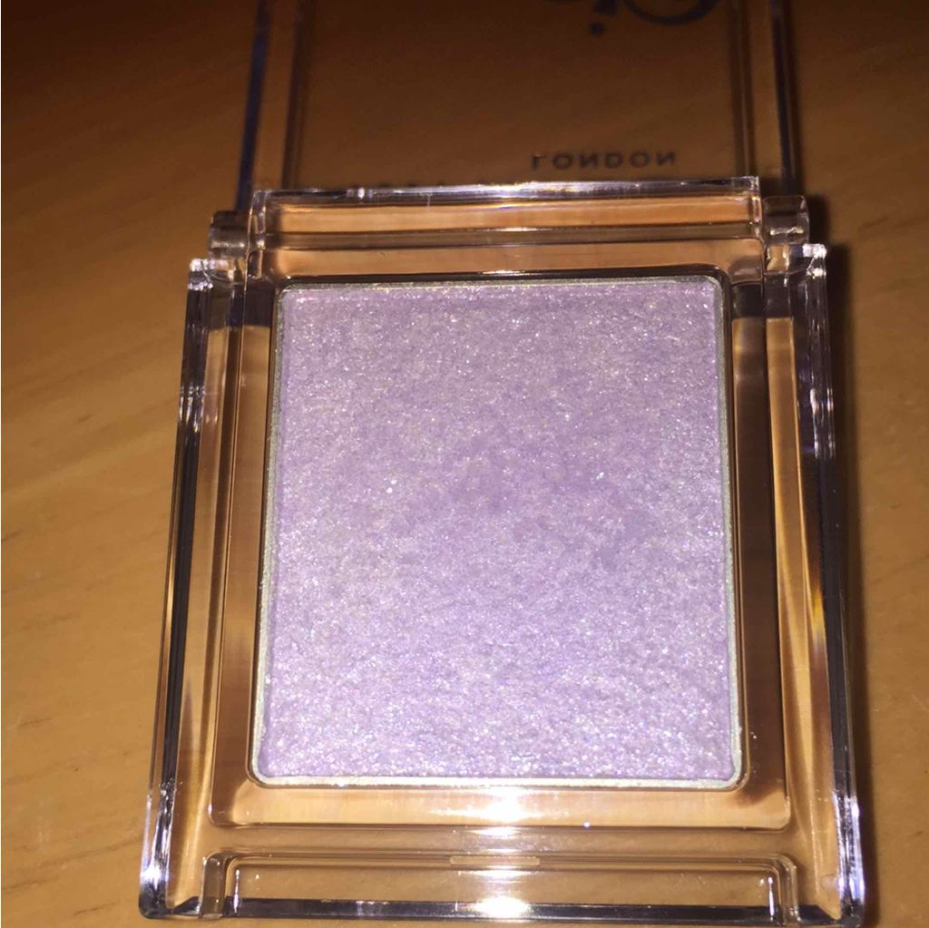 プリズム パウダーアイカラー/リンメル ロンドン/単色アイシャドウを使ったクチコミ（1枚目）