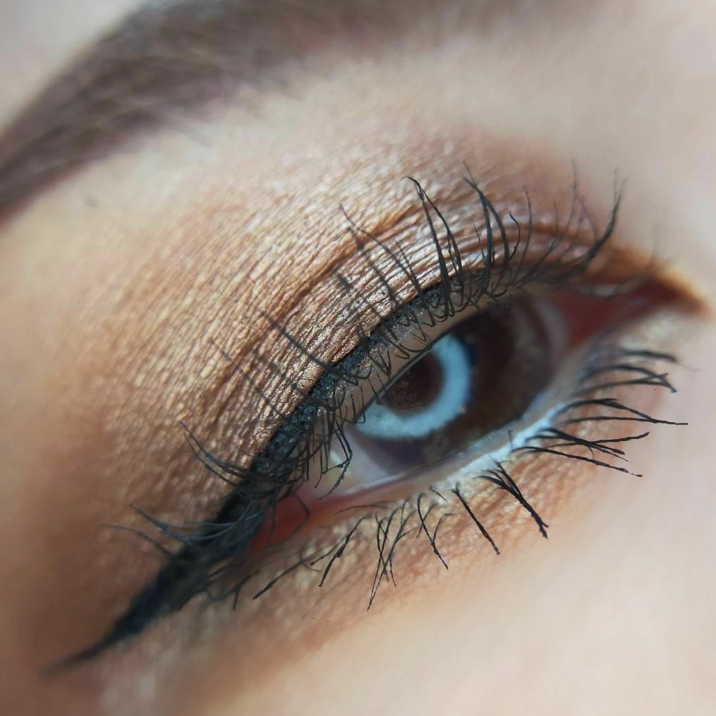 ダズルシャドウ エクストリーム クチュール コッパー/M・A・C/単色アイシャドウを使ったクチコミ（3枚目）