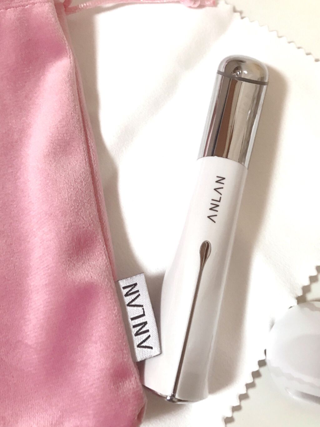 とーこ on LIPS 「ANLAN目元ケア美顔器EMS美顔器プチプラの中でも オススメ..」(5枚目)