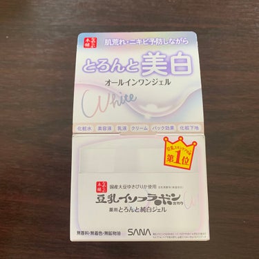 

お久しぶりですみなさまー🥹





今回ご紹介するのは〜
なめらか本舗　とろんと濃ジェル 薬用美白 N






洗顔後これひとつで6役！！！




化粧水　美容液　乳液　クリーム　
パック効果　化粧下地



🐰ーーーーーーーーーーーーーーーーー🐰




ご使用方法は？

洗顔後、手に適量をとり、お顔全体に
なじませてください。朝と晩ご使用できます！！





🐰ーーーーーーーーーーーーーーーーー🐰






使用感は？

とろんと濃ジェル 薬用美白 Nを使用を
してみました。美白オールインワンなので
これひとつ塗るだけで保湿できるので
とても良きです！！最近は美白のを使用してます。

アトピー肌的によいかと思います。






🐰ーーーーーーーーーーーーーーーーー🐰






みなさまいいねありがとうございます😊

少しでも皆様の参考になれば嬉しいです‼️








ふぉろーよろしくお願いします🥺












#なめらか本舗
#とろんと濃ジェル 薬用美白 N
#美白
#豆乳イソフラボンWhite


の画像 その0