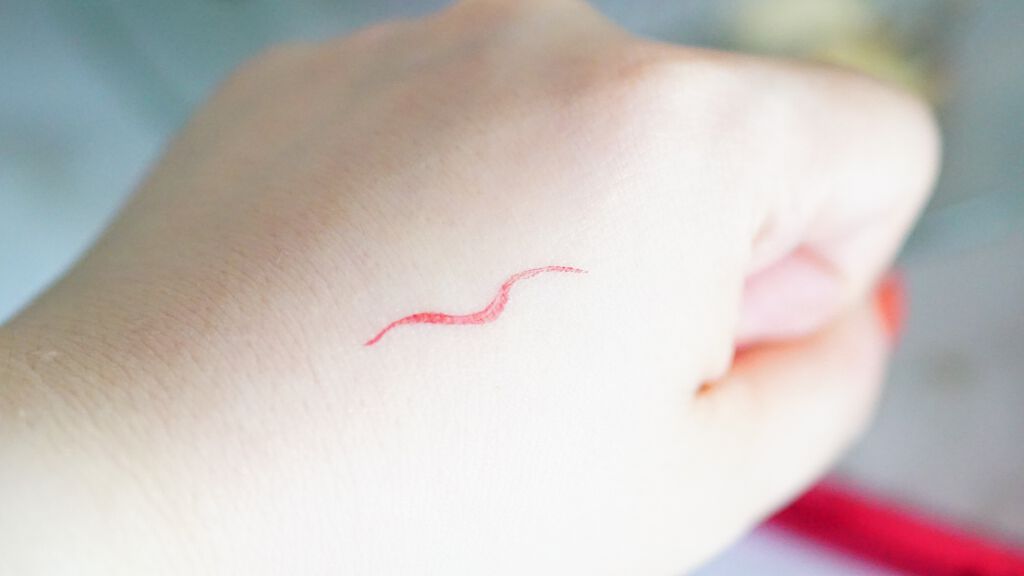 スキルレスライナー/LUMIURGLAS/リキッドアイライナーを使ったクチコミ（3枚目）