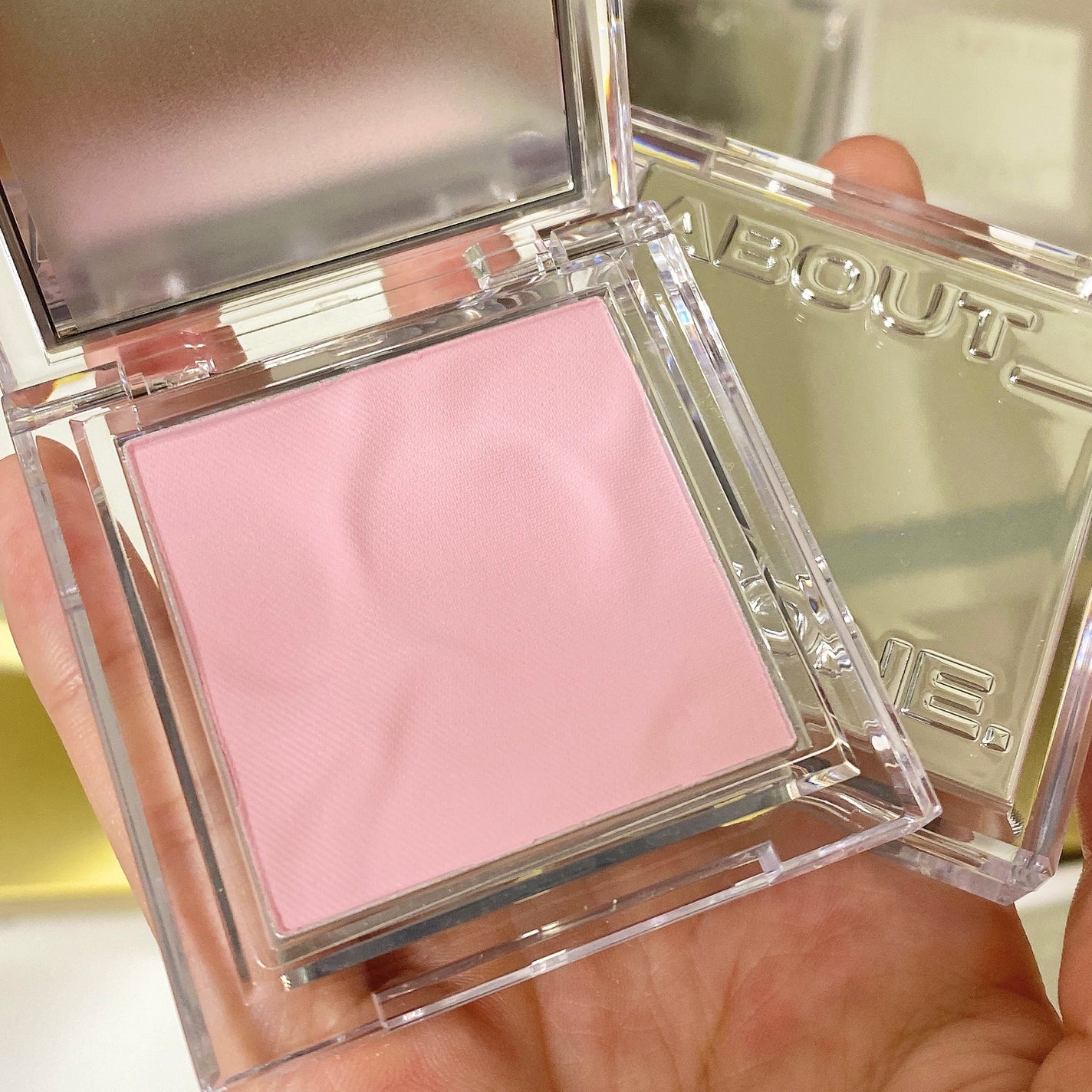 フラッフィーウェアチーク/ABOUT TONE/パウダーチークを使ったクチコミ(5枚目)