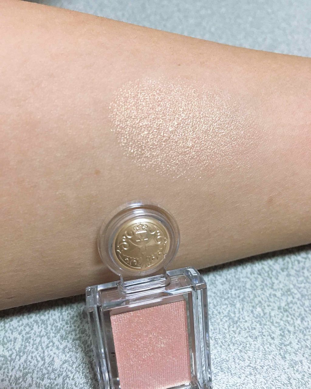 シャドーカスタマイズ/MAJOLICA MAJORCA/単色アイシャドウを使ったクチコミ（2枚目）