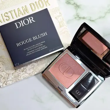 Dior Beauty Lovers on LIPS 「ひと塗りでナチュラルな血色と輝きを頬に与える「ディオールスキン..」（1枚目）