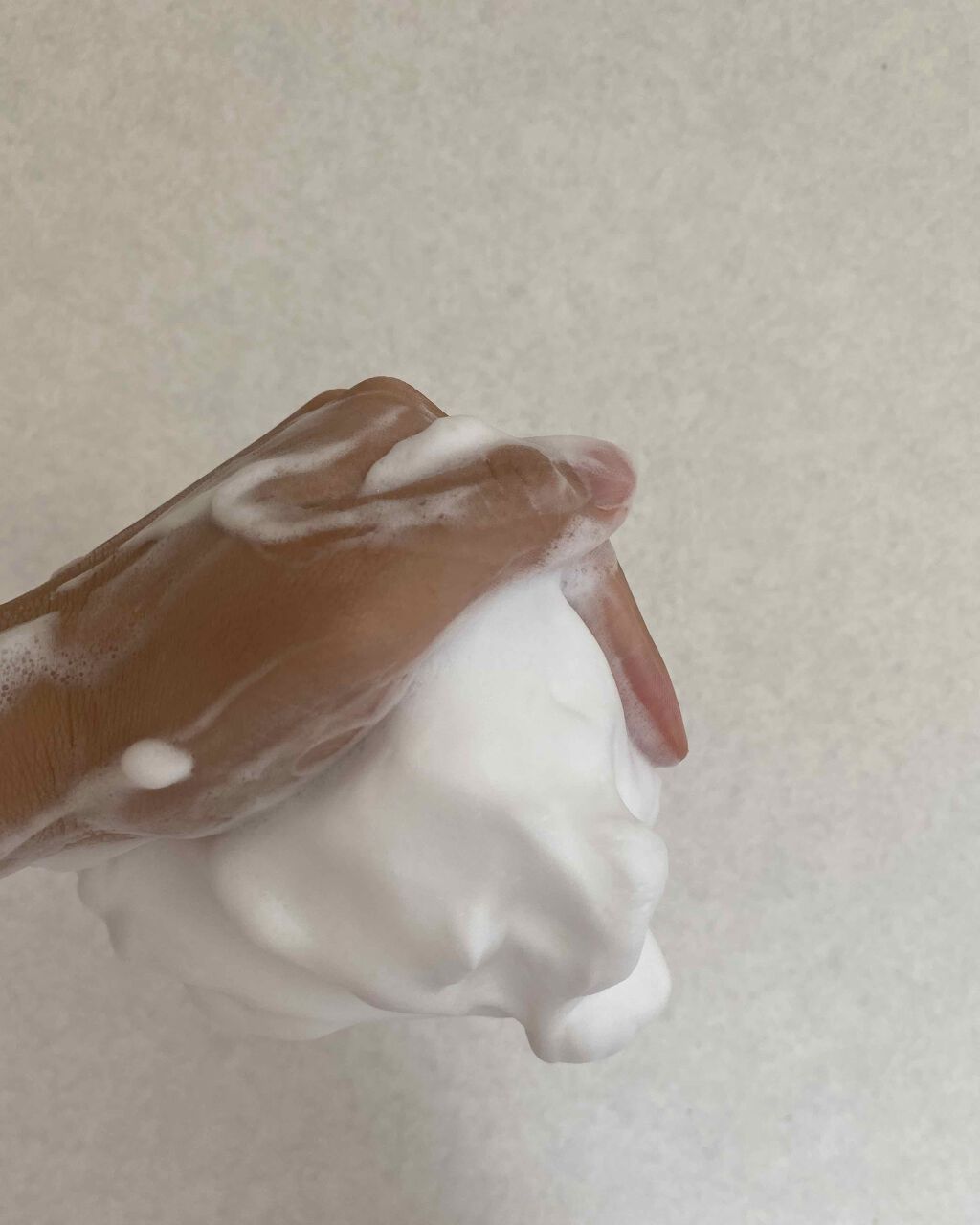 クレイ＆ソーダパウダーインディープクレンジングフォーム/株式会社イヴ/洗顔フォームを使ったクチコミ（2枚目）