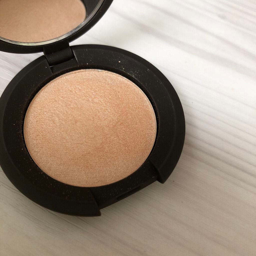 Shimmering Skin Perfector® Pressed Highlighter Mini/BECCA/パウダーハイライトを使ったクチコミ(1枚目)
