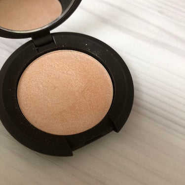 Shimmering Skin Perfector® Pressed Highlighter Mini/BECCA/ハイライトを使ったクチコミ（1枚目）