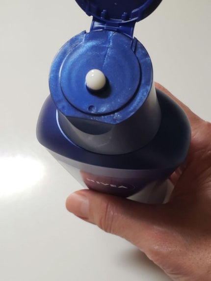 ニベア ロイヤルブルーボディミルク 美容ケア/ニベア/ボディミルクを使ったクチコミ(3枚目)