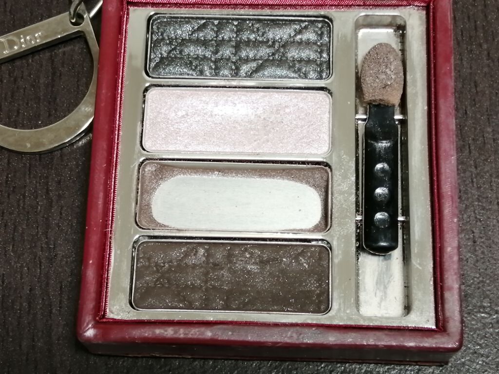 ホリデイ コレクション アイ パレット/Dior/アイシャドウパレットを使ったクチコミ(1枚目)