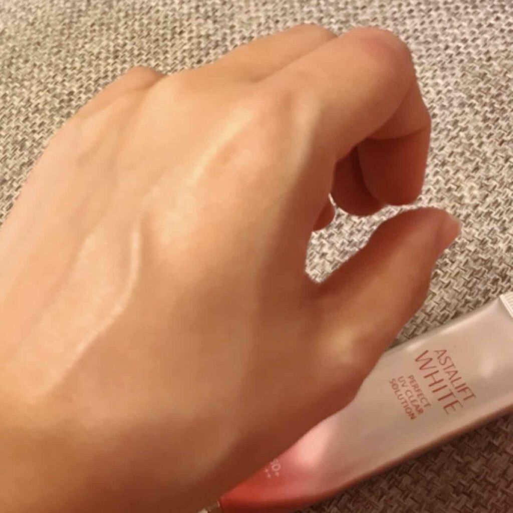アスタリフトホワイト パーフェクトUV クリアソリューション/アスタリフト/化粧下地を使ったクチコミ(4枚目)