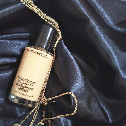 スタジオフィックス フルイッド SPF 15/M・A・C/リキッドファンデーションを使ったクチコミ(2枚目)