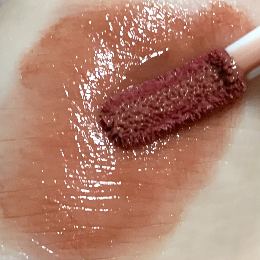 ウォータリーティントリップ 03 ベージュブラウン/CEZANNE/リップティントを使ったクチコミ（2枚目）