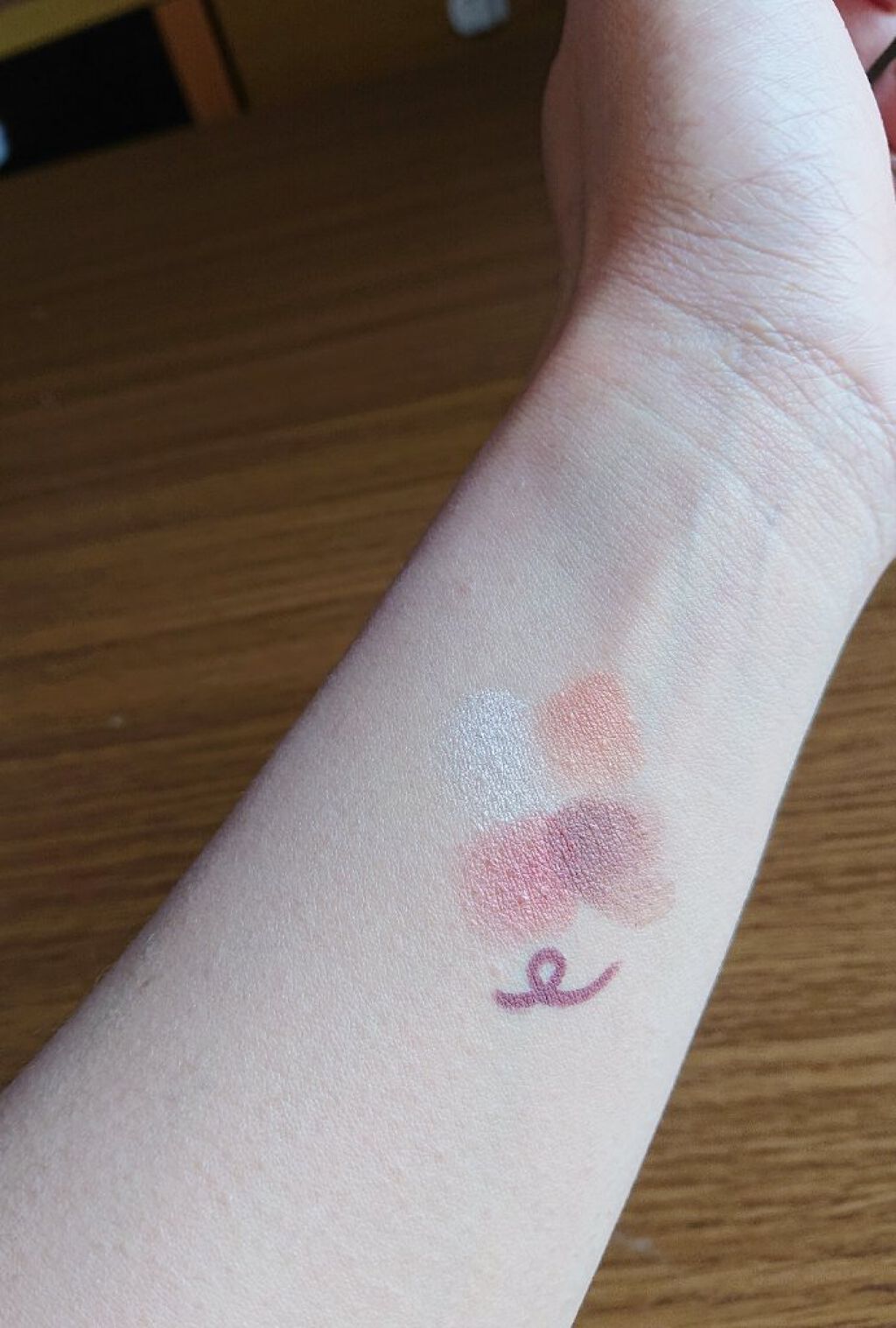 シルキースフレアイズ/キャンメイク/アイシャドウパレットを使ったクチコミ（2枚目）