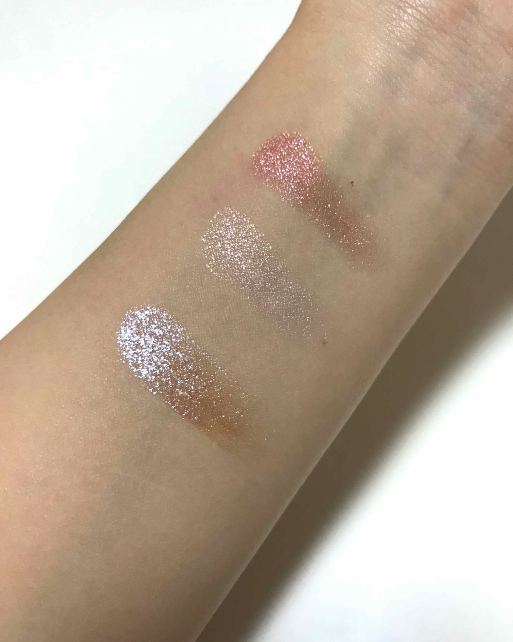 グリッタープリズム シャドウ/MISSHA/グリッターを使ったクチコミ(2枚目)