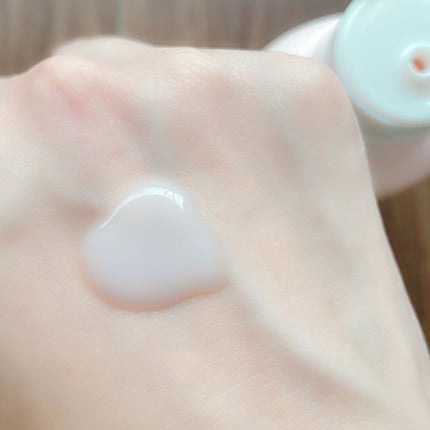 デオドラントボディミルク フローラルブーケ/エージーデオ24/ボディミルクを使ったクチコミ(5枚目)