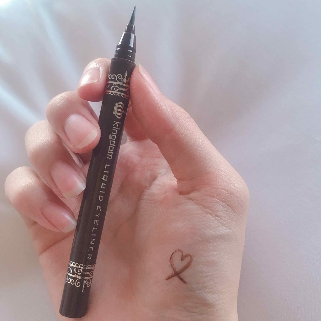 モテライナー リキッド/UZU BY FLOWFUSHI/リキッドアイライナーを使ったクチコミ（2枚目）