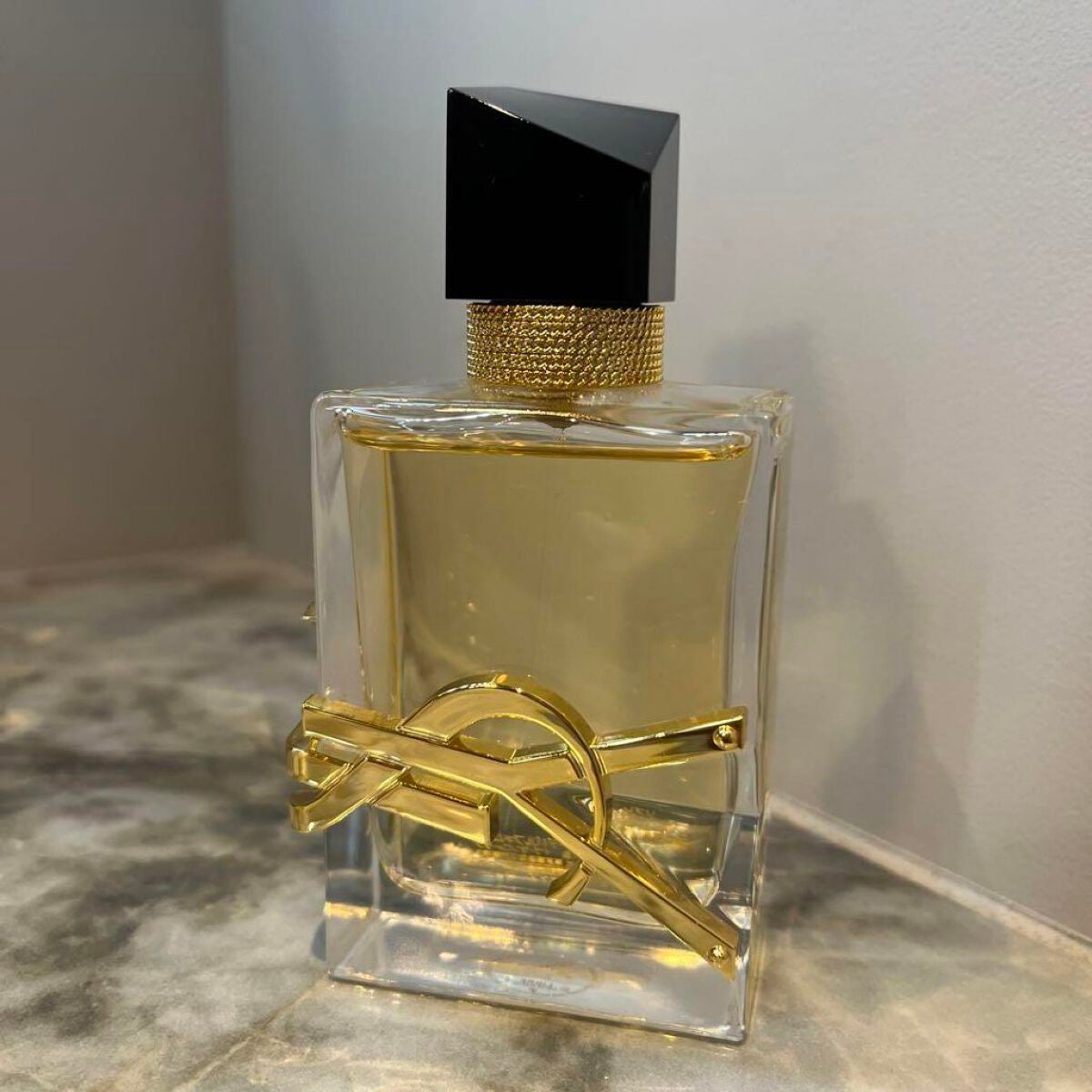 ãªã㬠ãªãŒããã«ãã¡ã /YVES SAINT LAURENT BEAUTE/éŠæ°Ž(ã¬ãã£ãŒã¹)ã䜿ã£ãã¯ãã³ãïŒ1æç®ïŒ