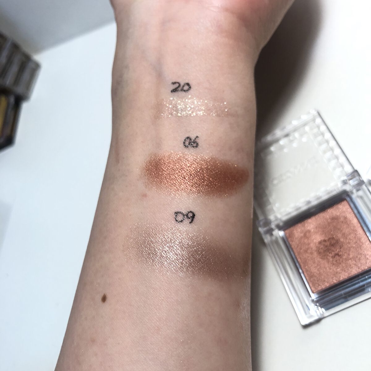 シングルカラーアイシャドウ/CEZANNE/単色アイシャドウを使ったクチコミ（2枚目）