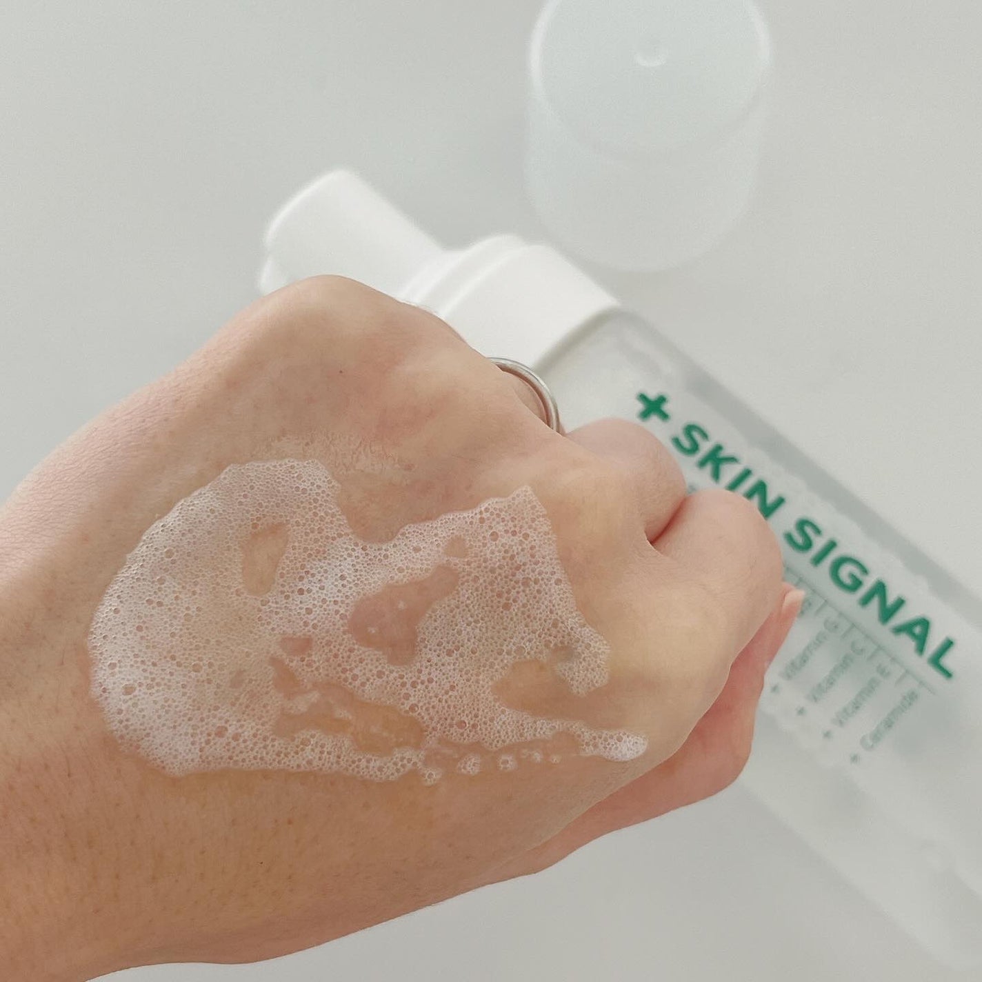 バイタルイミュンショットファーストバブルセラム/SKIN SIGNAL/美容液を使ったクチコミ(4枚目)