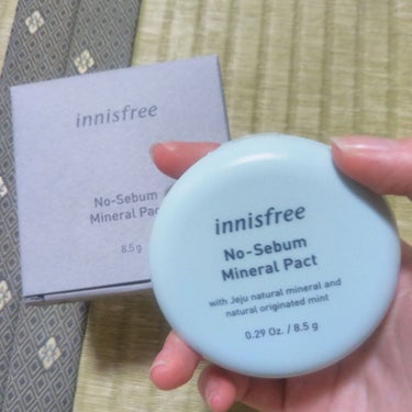 ノーセバム ミネラルパクト N/innisfree/プレストパウダーを使ったクチコミ（2枚目）