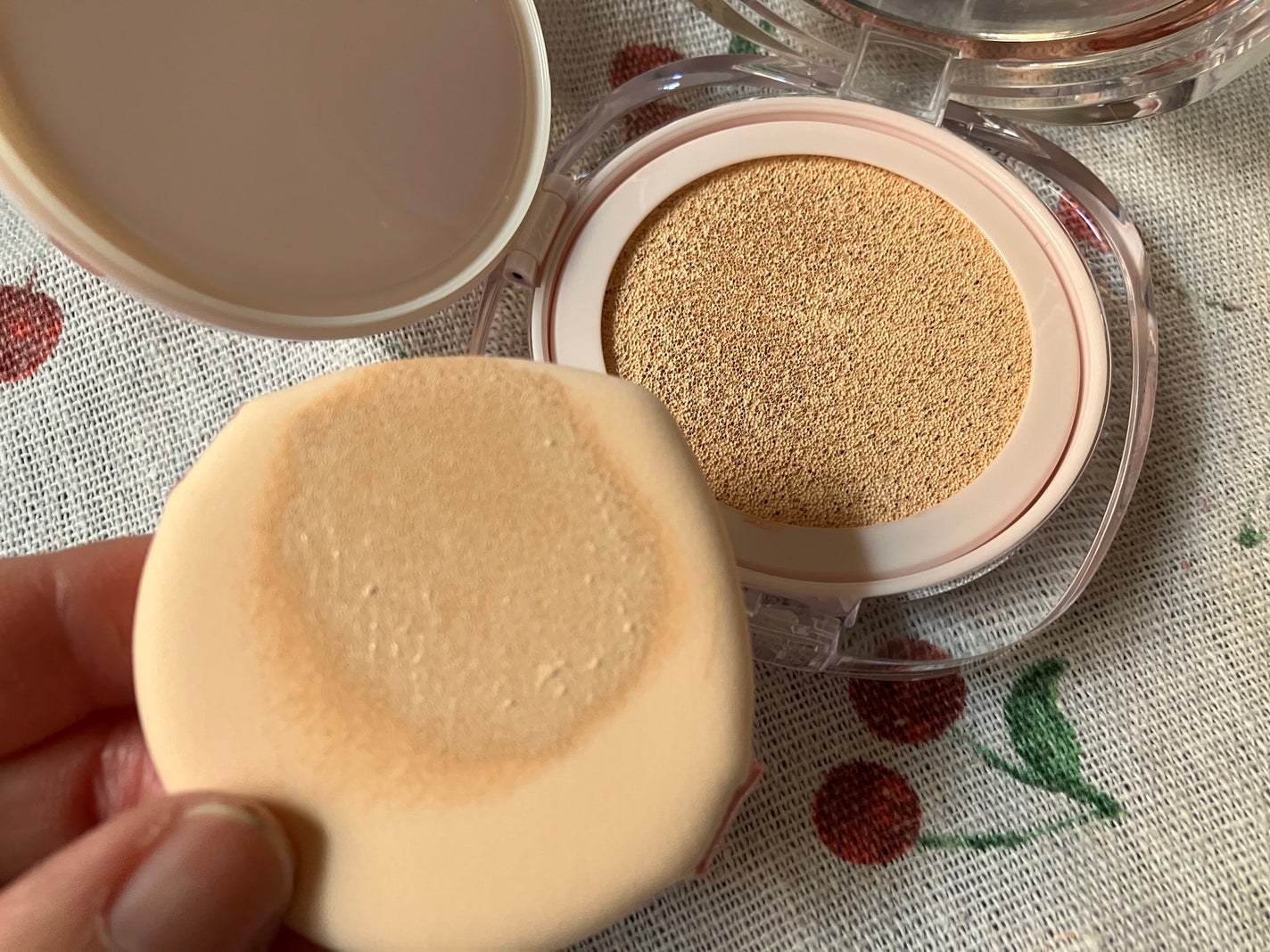 アリウル インクフェザーカバーラスティングクッション/Ariul/クッションファンデーションを使ったクチコミ(5枚目)