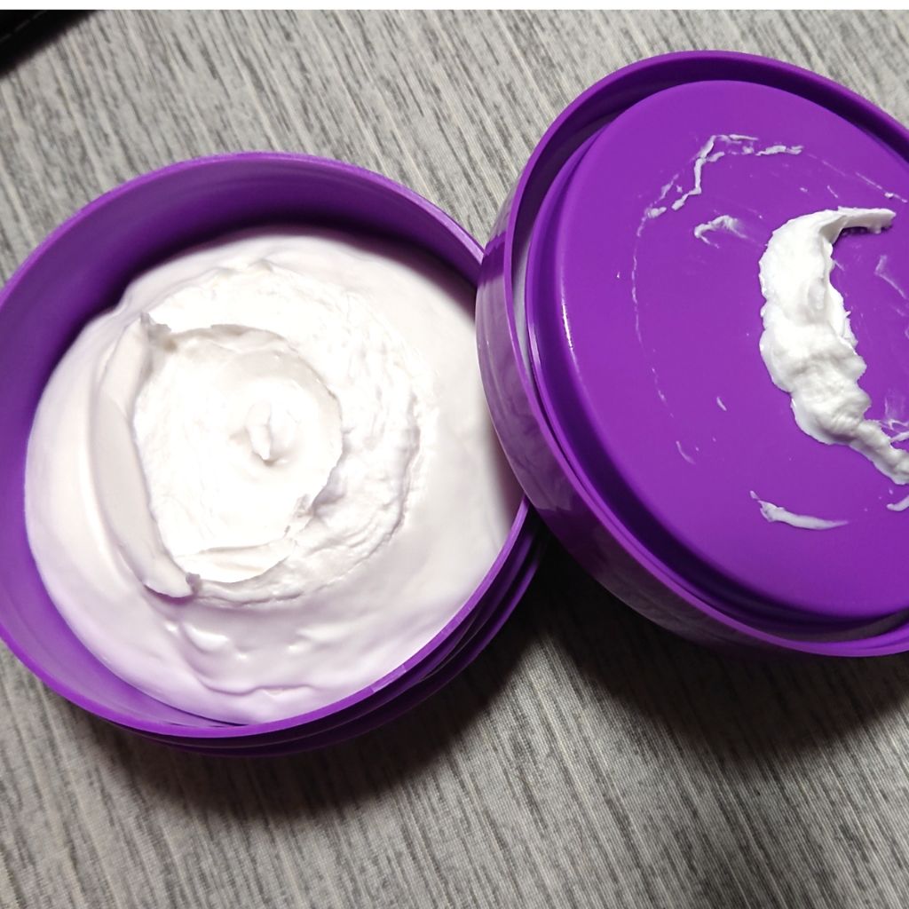 ラブ＆ピース　フレグランス ボディ バター/ラブアンドピースパルファム/ボディクリームを使ったクチコミ（2枚目）