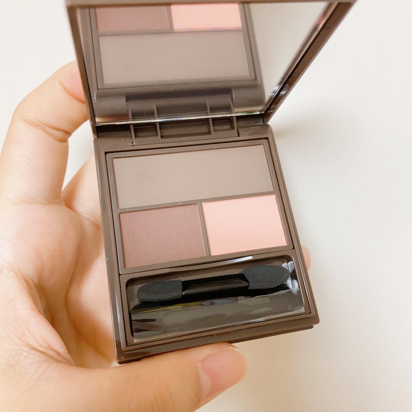 フーミー マルチアイブロウパウダー/WHOMEE/パウダーアイブロウを使ったクチコミ(1枚目)