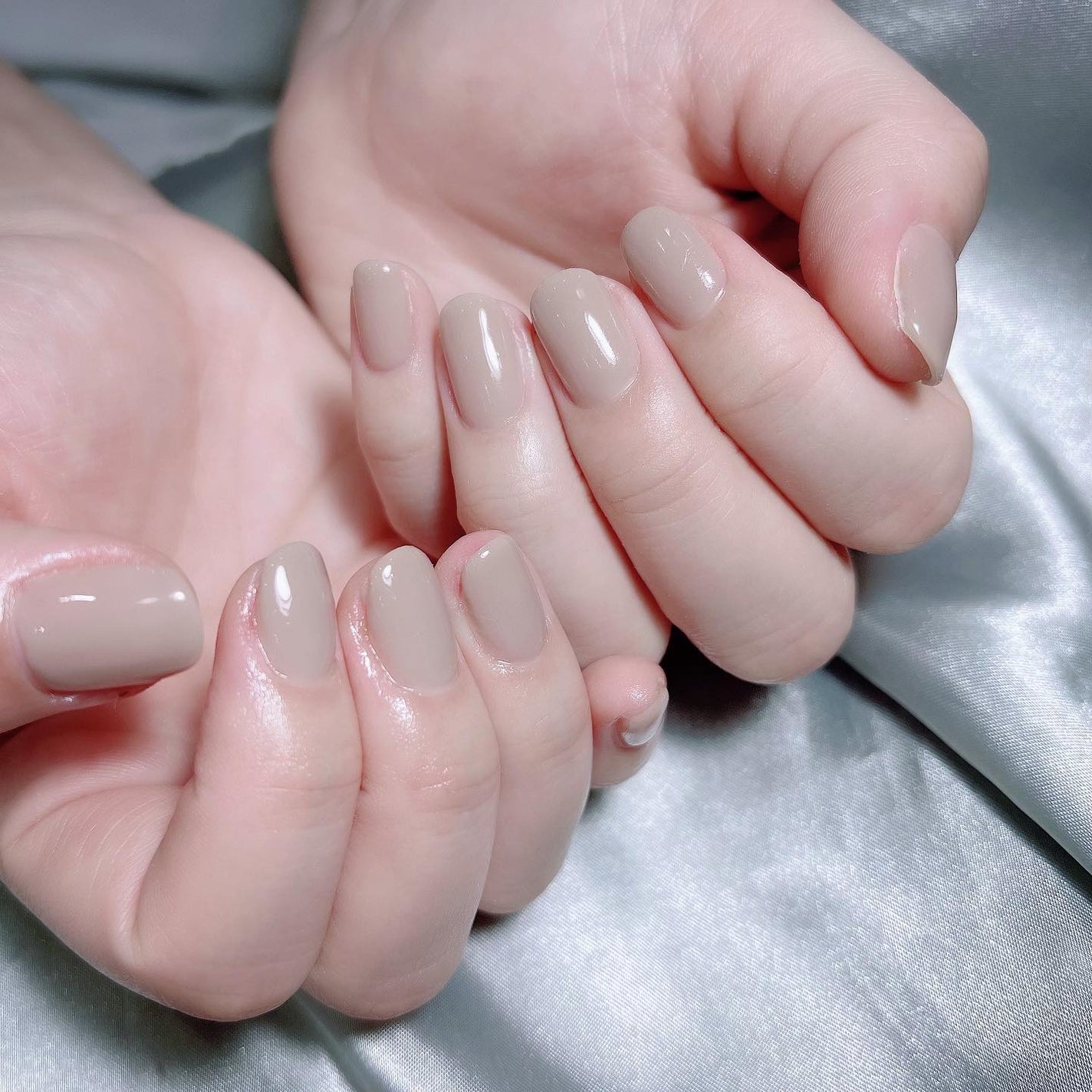 なかやまちえこ on LIPS 「同じカラーのリピートありがとうございます✨肌馴染み良いけど、塗..」(1枚目)