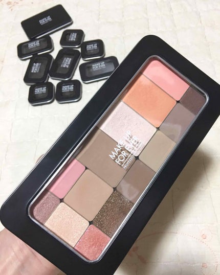 MAKE UP FOR EVER エンプティメタルパレットのクチコミ「MAKE UP FOREVER 
メイクアップフォーエバー
エンプティメタルパレット(L)
.....」(1枚目)