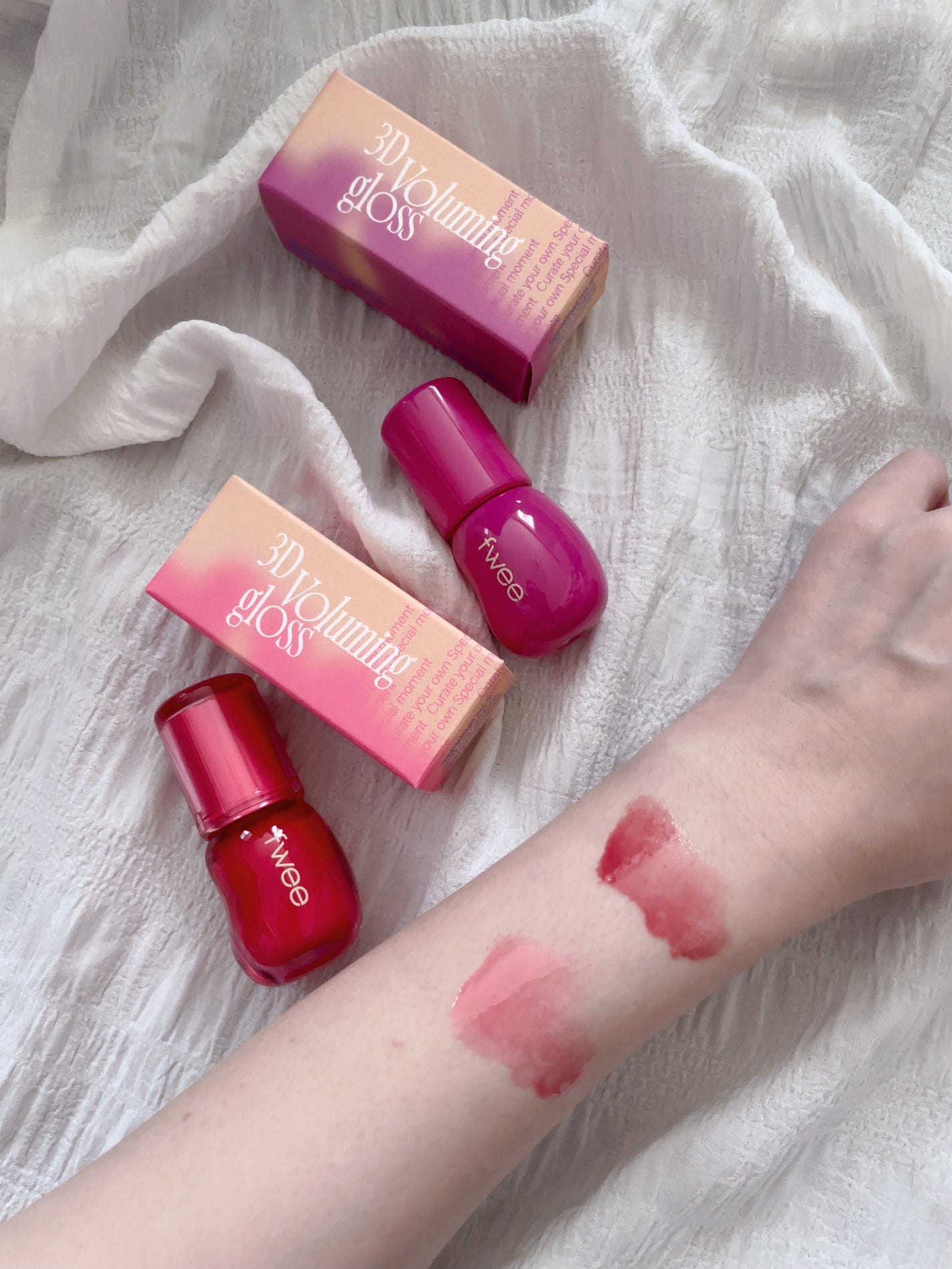 クミ on LIPS 「fwee3DVolumingglossカラント70%とキャンデ..」(1枚目)