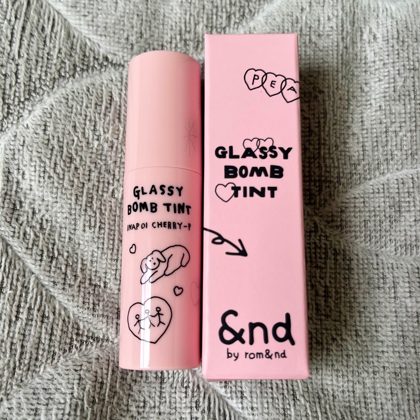 グラッシーボムティント/&nd by rom&nd/リップティントを使ったクチコミ(2枚目)