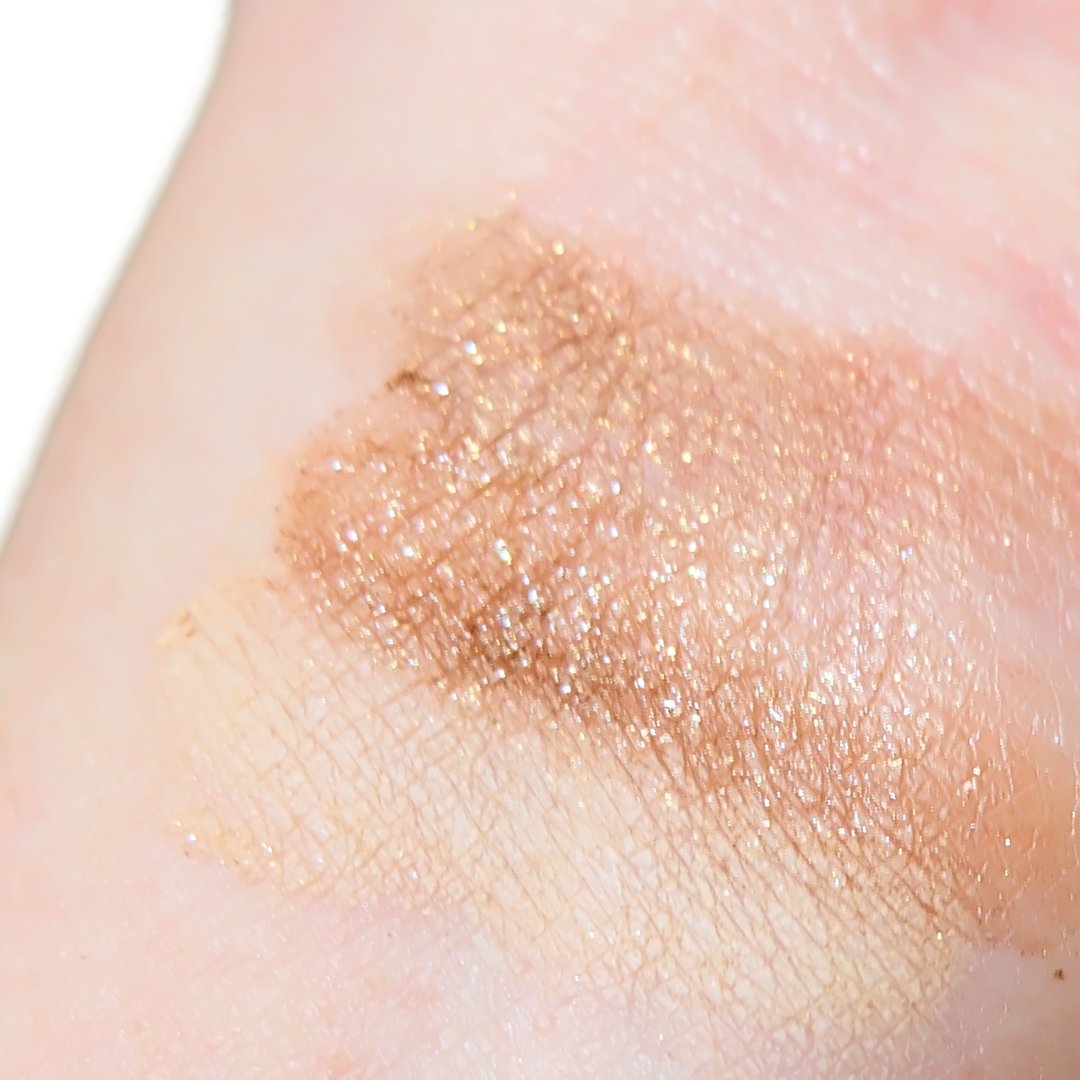 ケイト デザイニングアイブロウ3D GL-1 ブラウングリッター系(グリッター)(レフィル)/KATE/パウダーアイブロウを使ったクチコミ（2枚目）