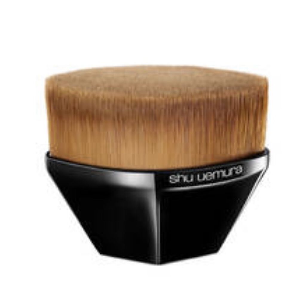 ペタル 55 ファンデーション ブラシ ペタル 55 ファンデーション ブラシ/shu uemura/メイクブラシを使ったクチコミ（1枚目）