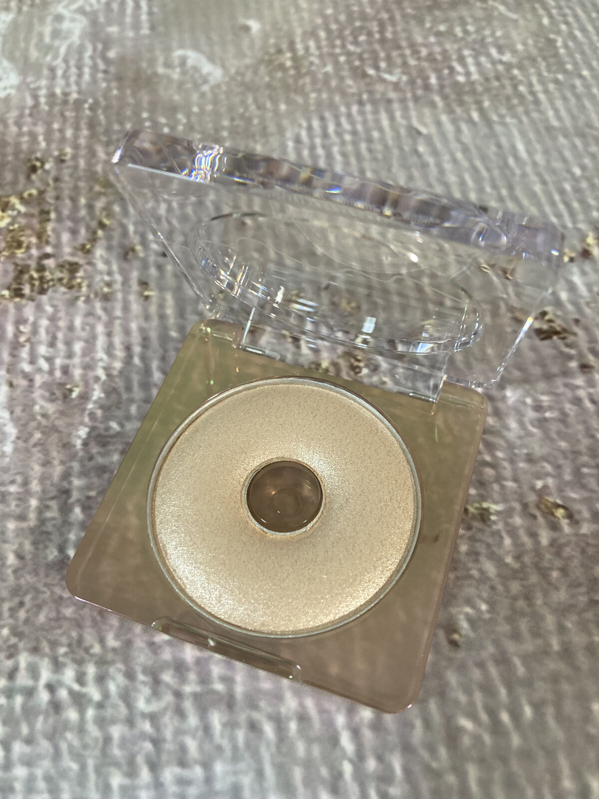 ドーナッツハイライト/JUDYDOLL/パウダーハイライトを使ったクチコミ（2枚目）