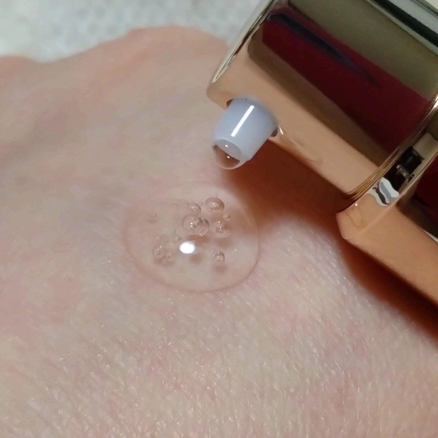 レチノール×シカ バウンスボールセラム/LIALUSTER/美容液を使ったクチコミ(4枚目)