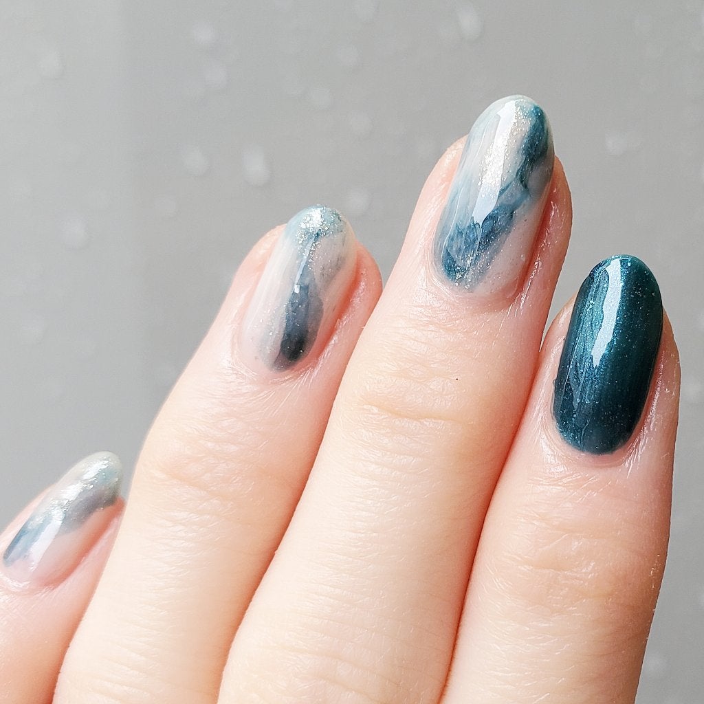 カラフルネイルズ/キャンメイク/マニキュアを使ったクチコミ(3枚目)