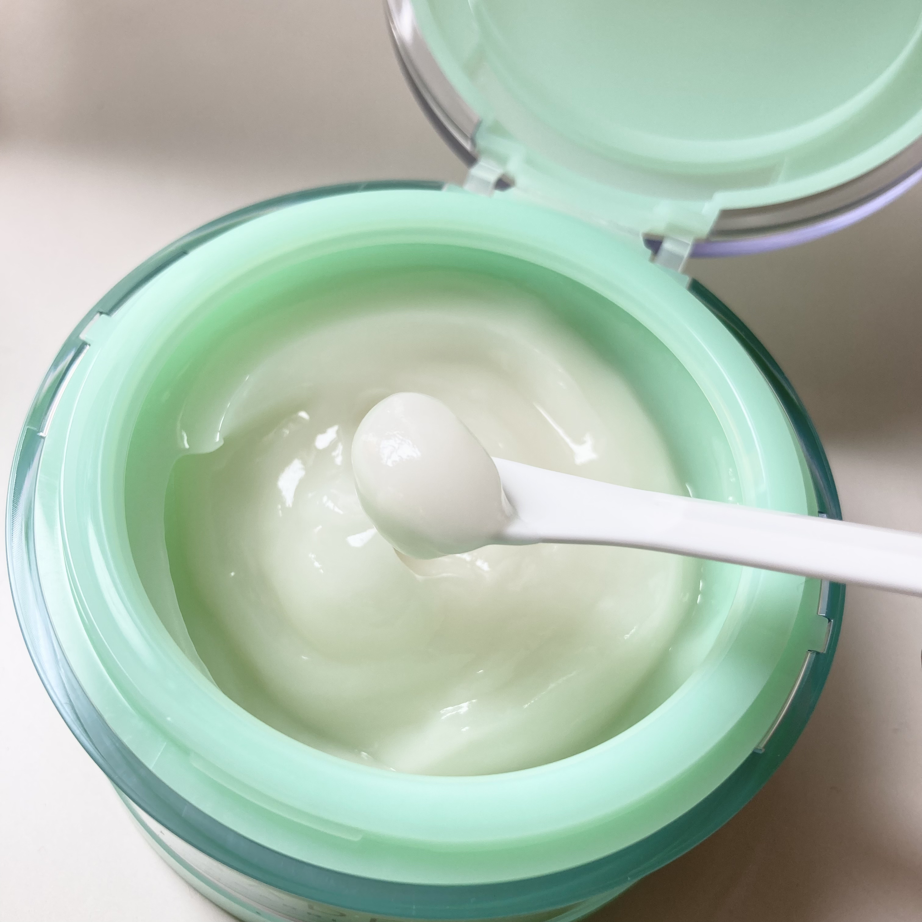 プレミアバリアフィックス /CANADEL/オールインワン化粧品を使ったクチコミ（2枚目）