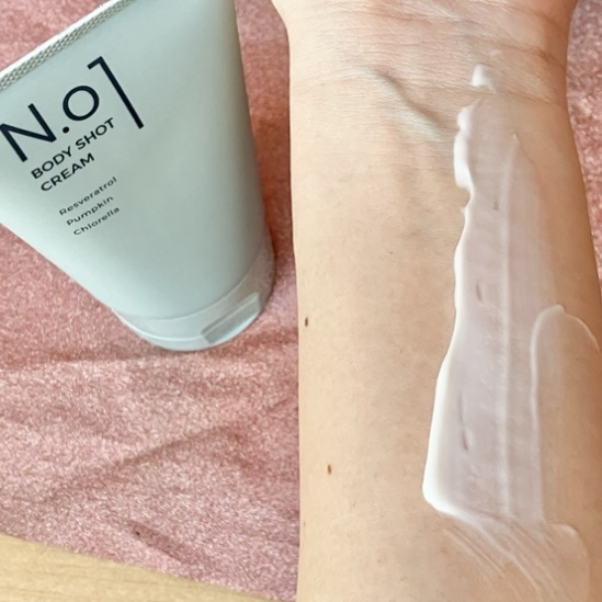 N.01 BODY SHOT CREAM/コジット/ボディクリームを使ったクチコミ（3枚目）