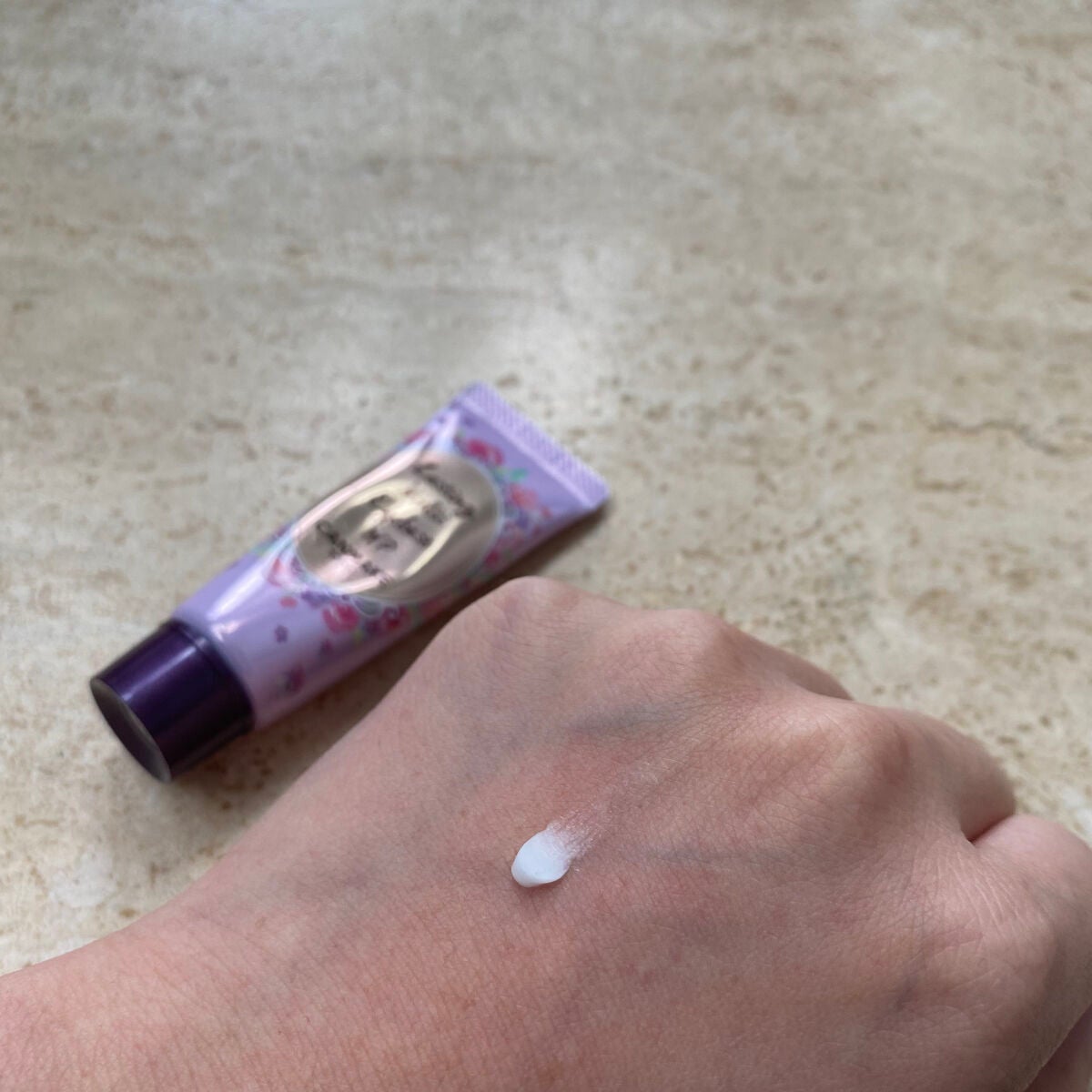 ラスティングマルチアイベース WP/キャンメイク/アイシャドウベースを使ったクチコミ(2枚目)