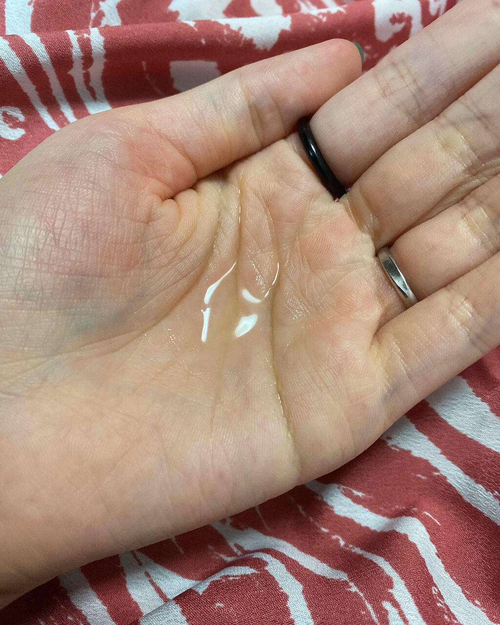 ミラクルズ グロッシー シェイク アクアオイル/パンテーン/ヘアオイルを使ったクチコミ（2枚目）