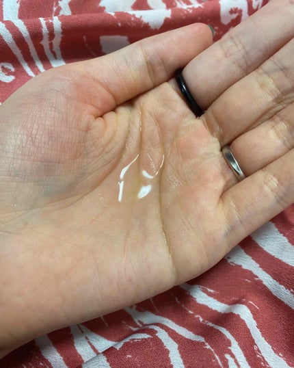 パンテーン ミラクルズ グロッシー シェイク アクアオイルのクチコミ「パンテーンミラクルズから
お直し専用が新登場!
水とオイルが混ざり合わせて
日中パサついてた髪.....」(2枚目)