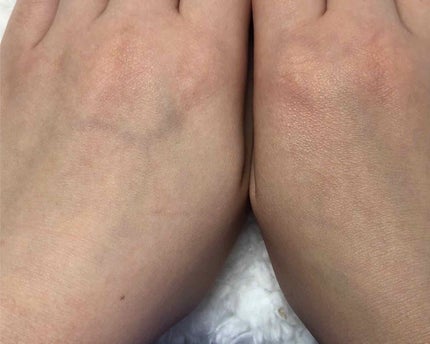 フィニッシングパウダー/チャコット・コスメティクス/ルースパウダーを使ったクチコミ(2枚目)