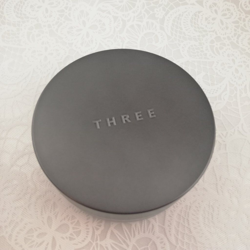 アドバンスドエシリアルスムースオペレーター ルースパウダー/THREE/ルースパウダーを使ったクチコミ（1枚目）