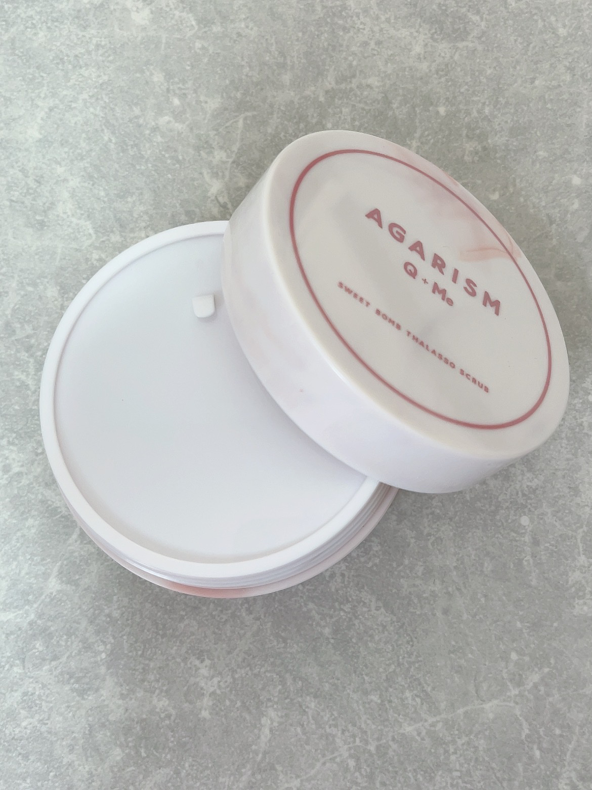 キューミースウィートボムタラソスクラブ　ピオニーブーケの香り/AGARISM/ボディスクラブを使ったクチコミ（2枚目）