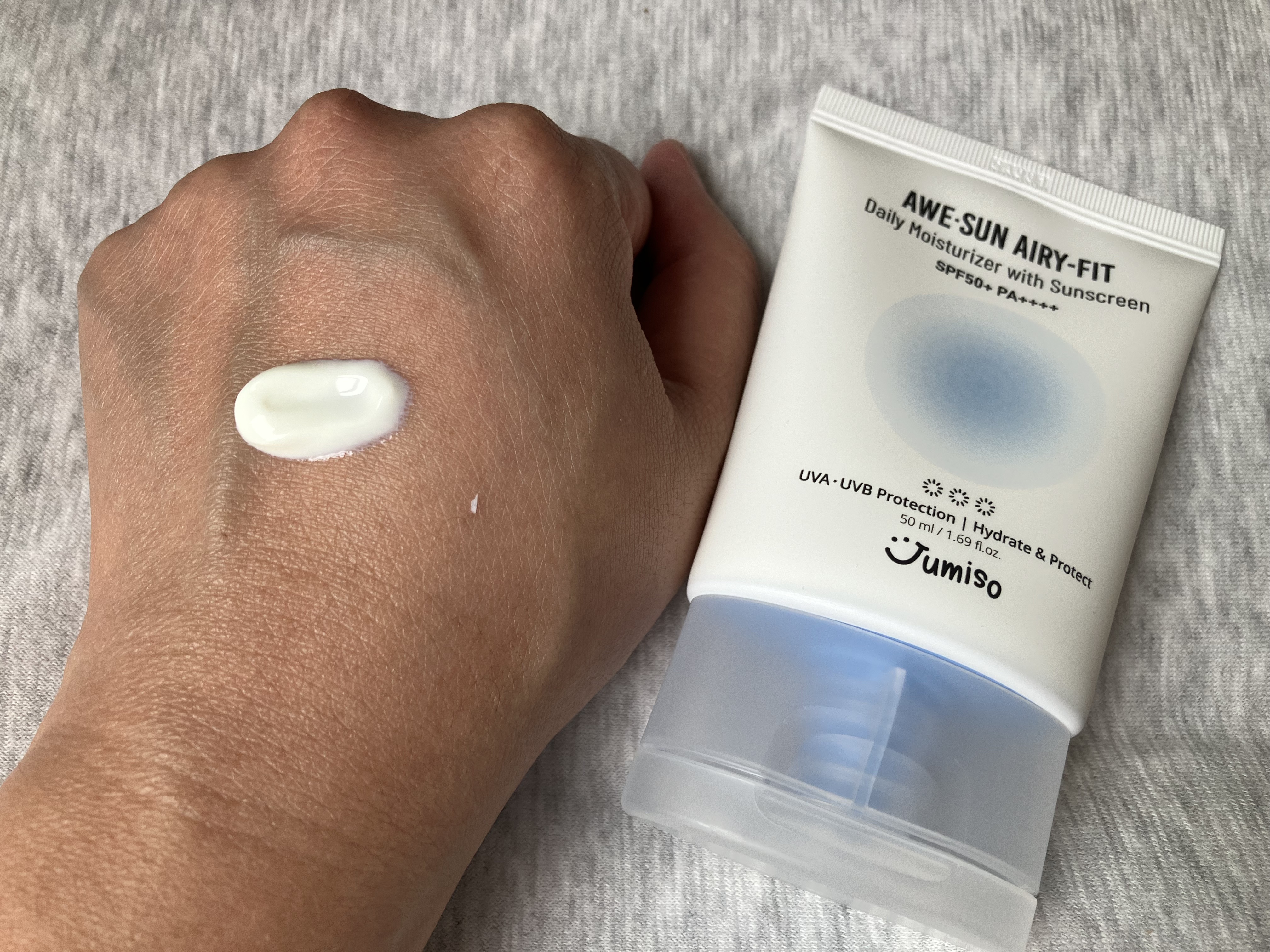 AWE・SUN AIRY-FIT Daily Moisurizer With Sunscreen/JUMISO/日焼け止めクリームを使ったクチコミ（2枚目）